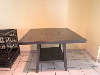 Dinning Room Set/4 chairs - Juego de comedor/4 sillas
