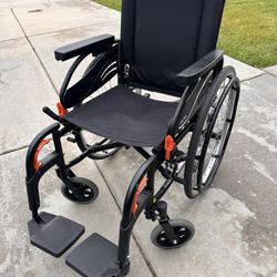 Excellent condition Karma Flexx Lightweight Wheelchair