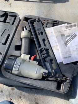 Finish nailer