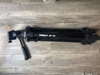 Velbon DF-60 Lightweight Camera Tripod with Pan/Tilt Head
