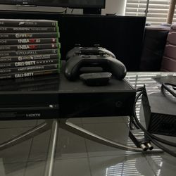 XBOX ONE 500GB & 10 Games