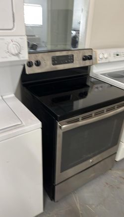 GE Stainless Electric Range – 30" Glass Top, Works Great