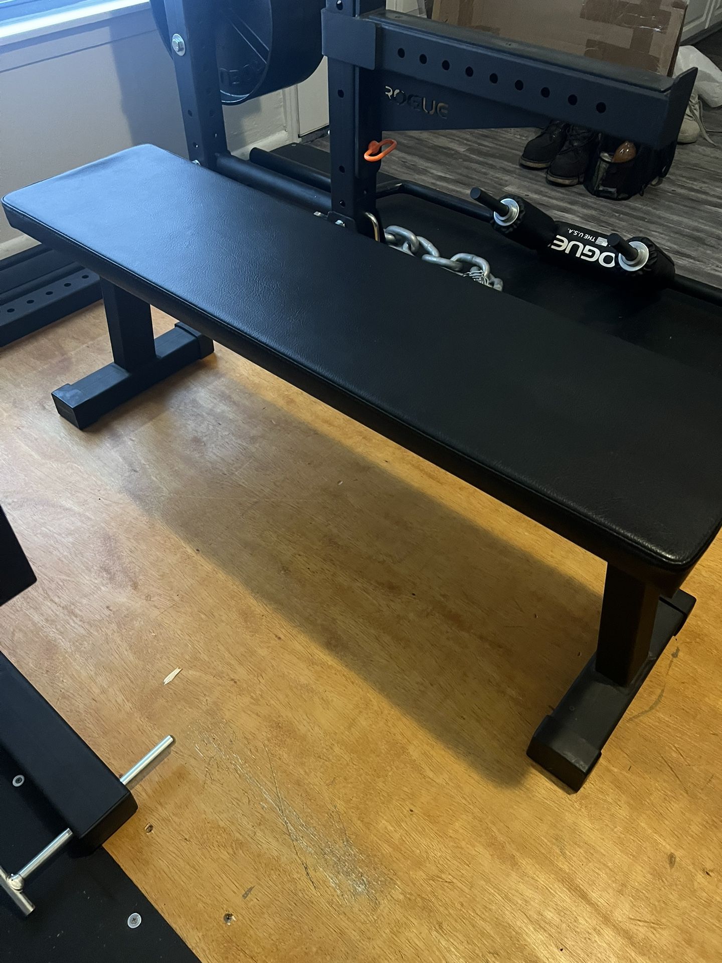 Rogue Flat Bench
