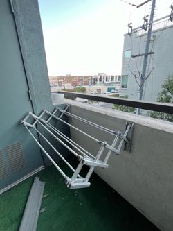 Wall-Mounted Folding Drying Rack/laundry drying rack
