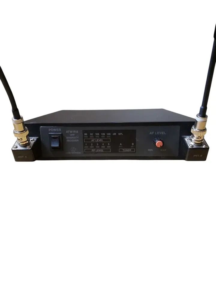Audio Technica ATW-R14 Receiver with Antennas FREQ 735.60