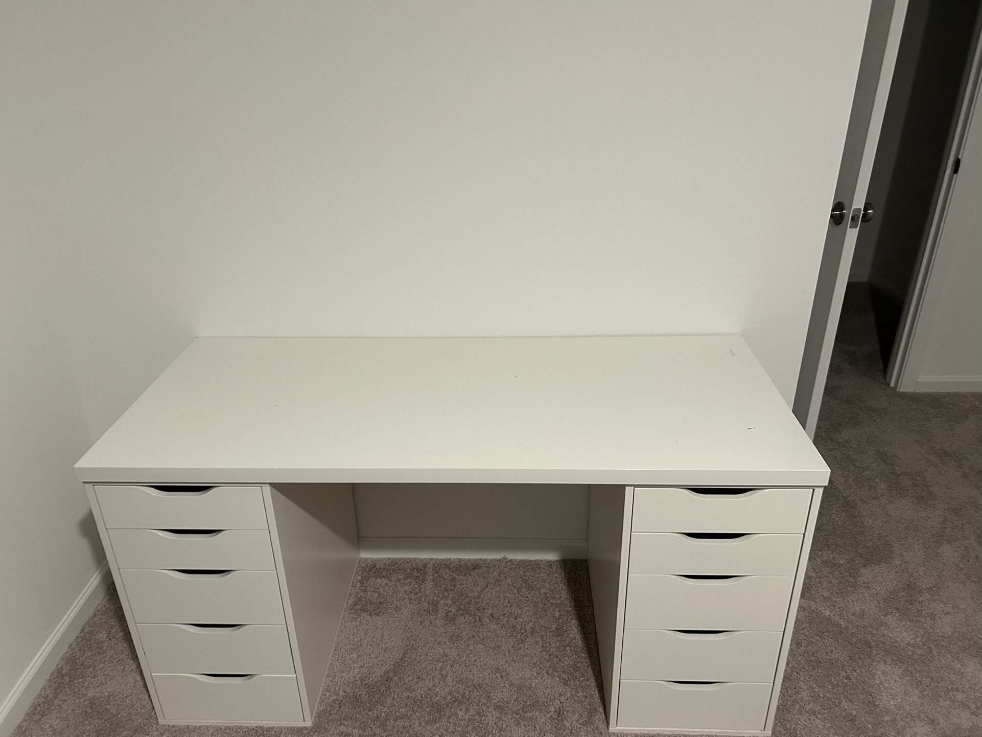 Makeup Vanity