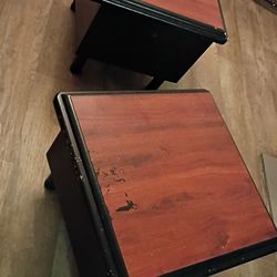 2 side tables
