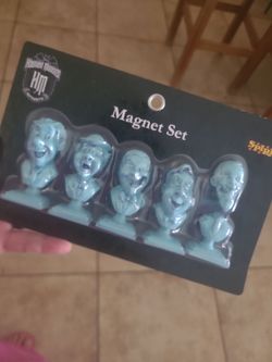 Spirit Disney Haunted Mansion Magnet Set