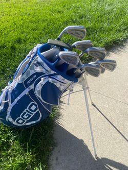 Golf Clubs titliest