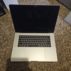 Apple MacBook Pro 15 Inch 16gb Ram 512gb Ssd A1707 Model