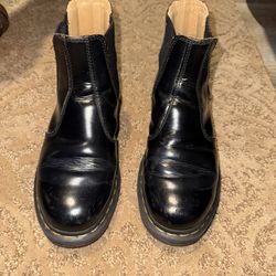 Dr Marten Boots