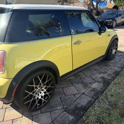 2005 Mimi Cooper S 