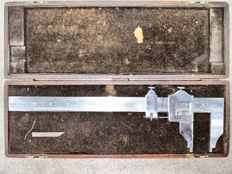 Vintage L.S. Starrett No. 122 12" Master Vernier Caliper w/ Original Wood Case