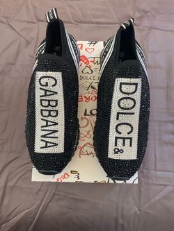 Sneakers size 10