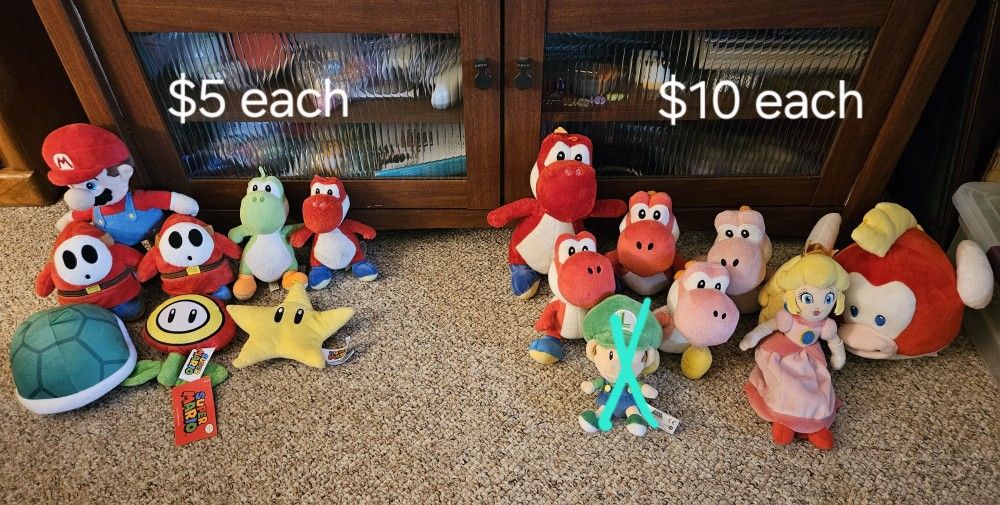 Super Mario Plushs