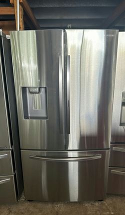 Samsung 3-Door Refrigerator (French Door Fridge) Stainless Steel - Water Dispenser, LED Lighting