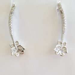 Earrings Cute Butterflys On Wire.