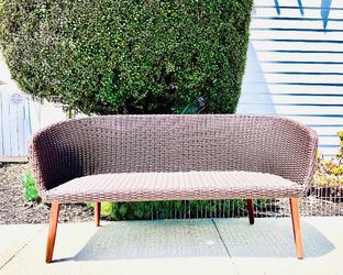 Outdoor Wicker Loveseat Sofa