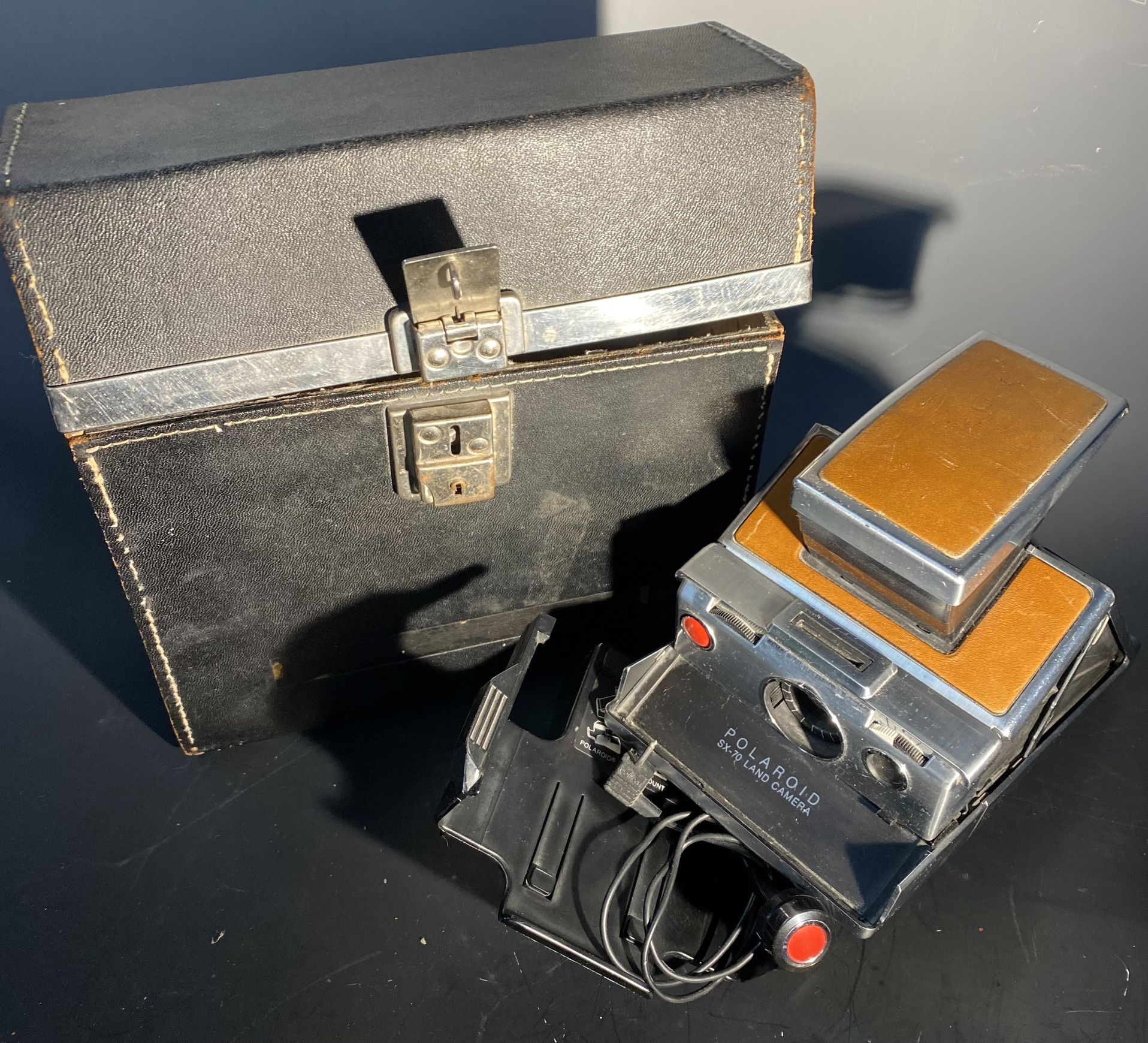 Polaroid Originals SX 70 Camera w/Tripod Mount Remote Shutter Case