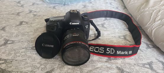 Camera Eos 5D Mark III Cannon And Sigma 170-500mm F/5-6.3DG Lense 