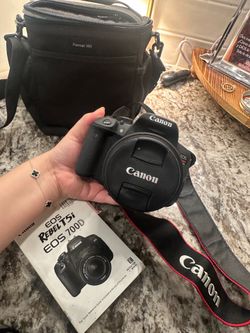 Canon EOS Rebel T5i DSLR Camera Bundle