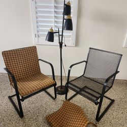 Pair Of Vintage Mesh Chairs Cantilever Modernist Design Outdoor Indoor
