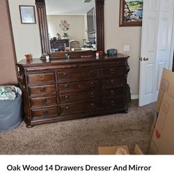Oak Wood Dresser With Mirror 
