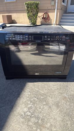 LG SmartWave Black Countertop Microwave