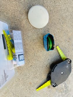 Ryobi 2-in-1 Pivoting Fixed Line & Bladed Head