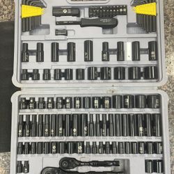 Stanley 123pc Socket Set 