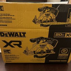 New Dewalt 20V XR Brushless Circular Saw 