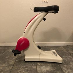 Smooth Fitness Sit N Cycle Exercise Bike Home Exercise Machine

In excellent used condition, adjusting from light to heavy, levels 1 - 8

Measurements