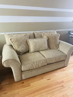 Alan White Sofa and Chair Set. Excellent Condition.