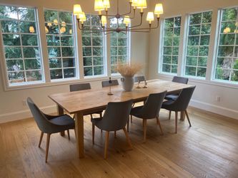8 Dining Chairs