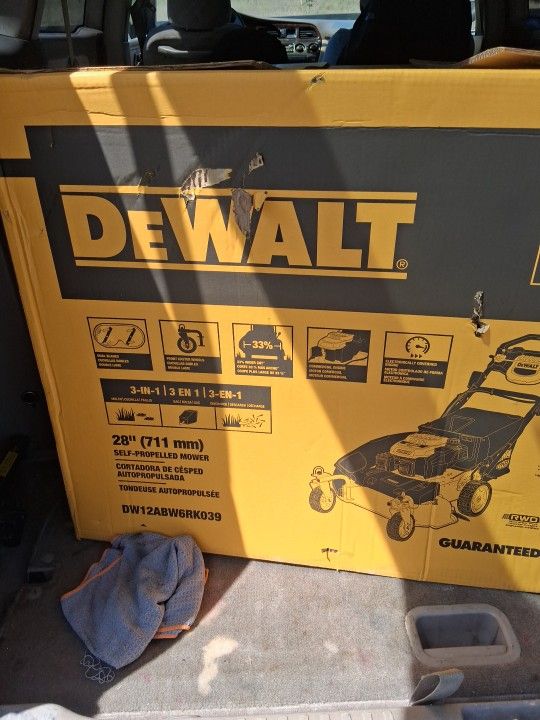 New Dewal 224 Cc Gas Power Lawn Mower