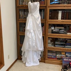 Beautiful Wedding Dress Never Worn