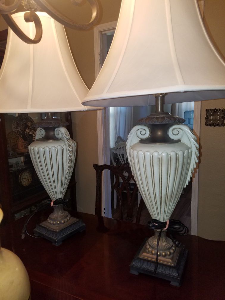 beautiful pair of art deco style lamps with shades