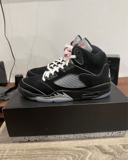 Air Jordan 5 Retro Black Metallic Silver