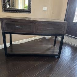 Ashley’s Johurst Coffee Table With Lift Top And Johurst  Sofa/console Table