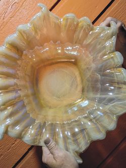 Glass bowl