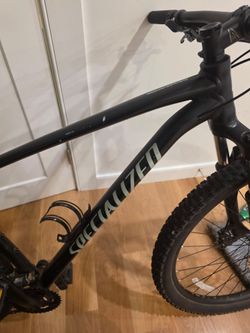 Specialized Rockhopper Mountain Bike