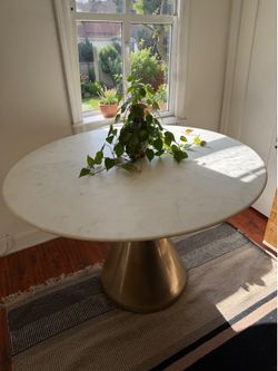 West Elm Marble Pedestal Dining Table - 48" Round
