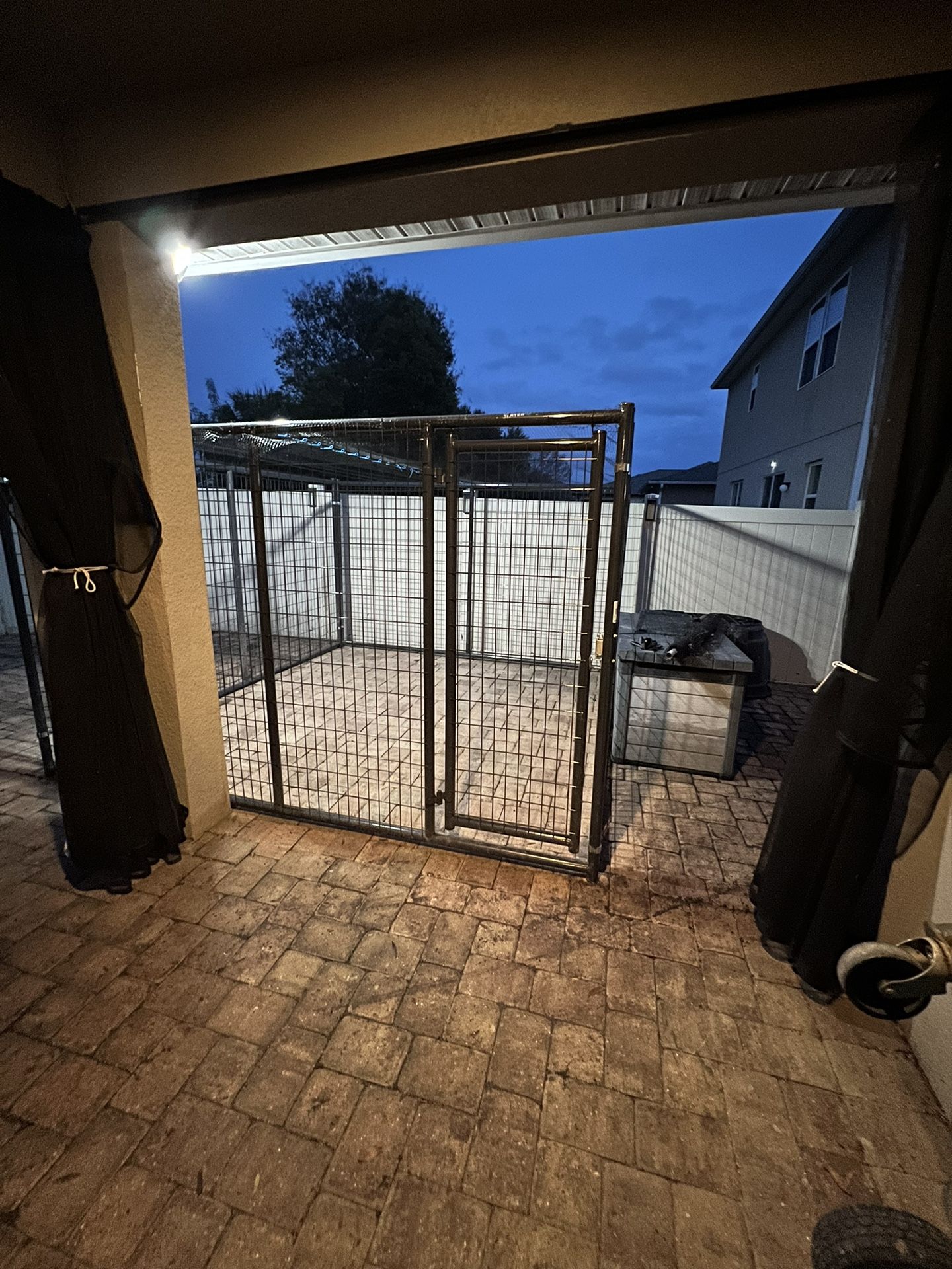 10’x10’ Steel Dog Kennel