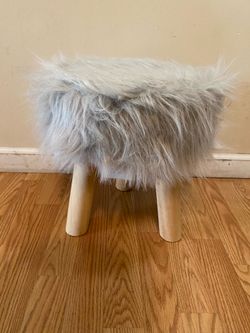 Small Gray Furry Stool With Wood Legs/ Read Description