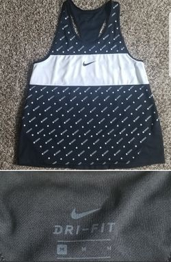 Ladies nike tank top size medium