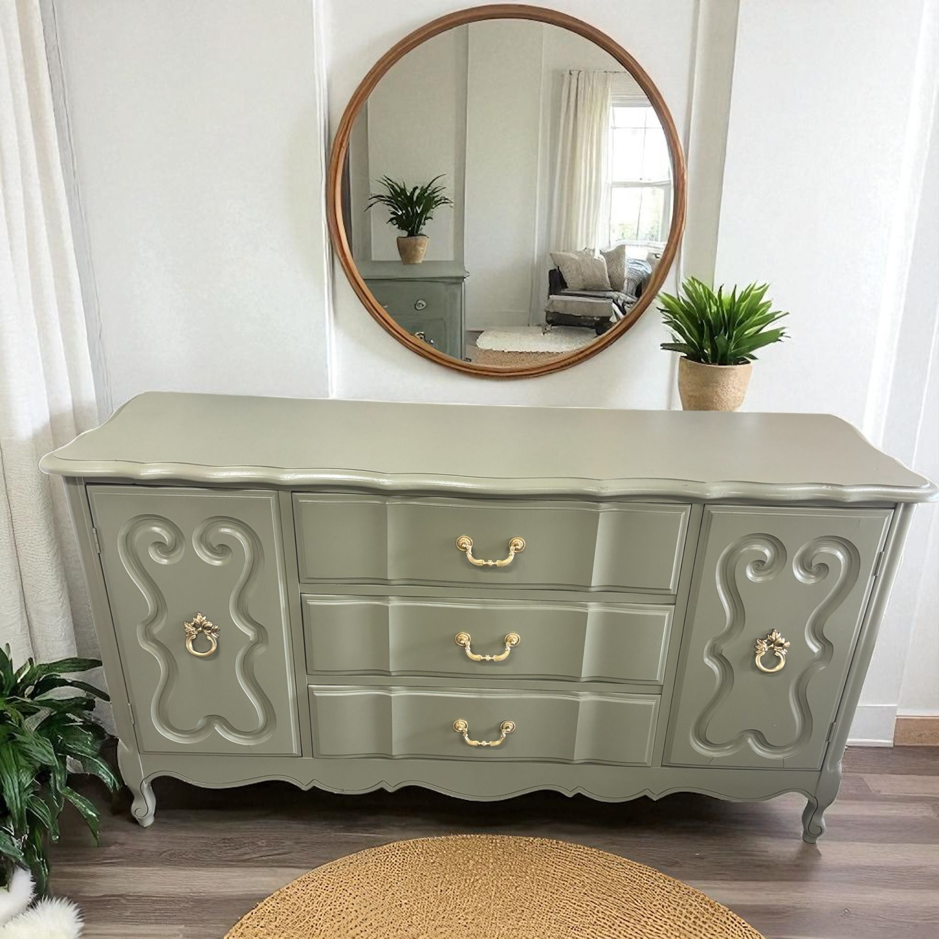 Vintage Green Buffet/TV Stand/Dresser