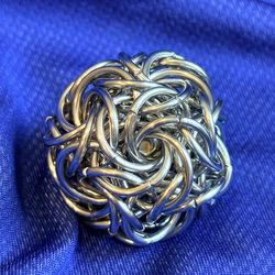 Precision-Engineered Stainless Steel Desk Toy - 12hr Mirror Finish