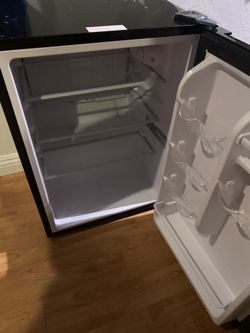Mini fridge