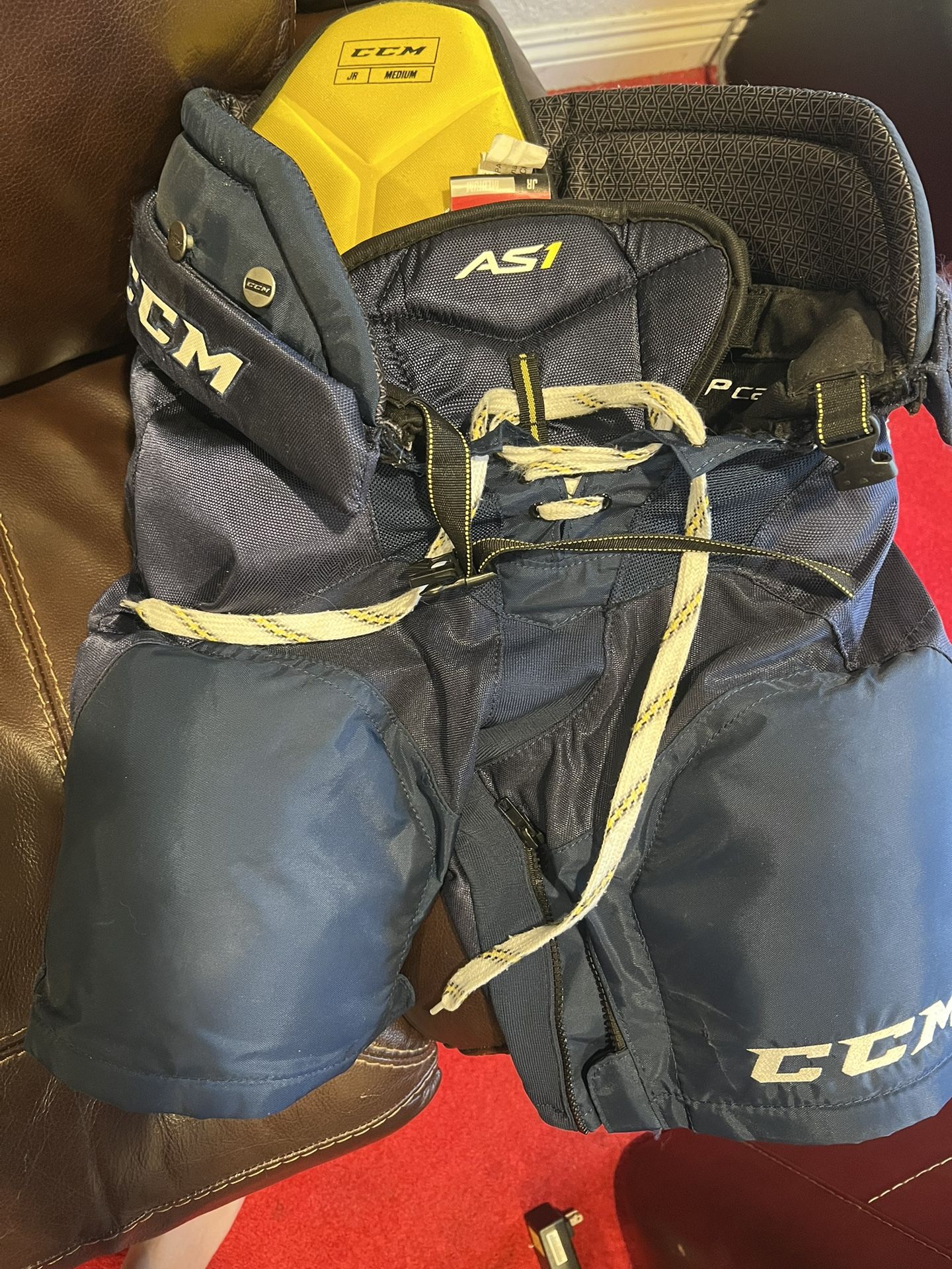Youth CCM Ice Hockey Girdle Junior Medium