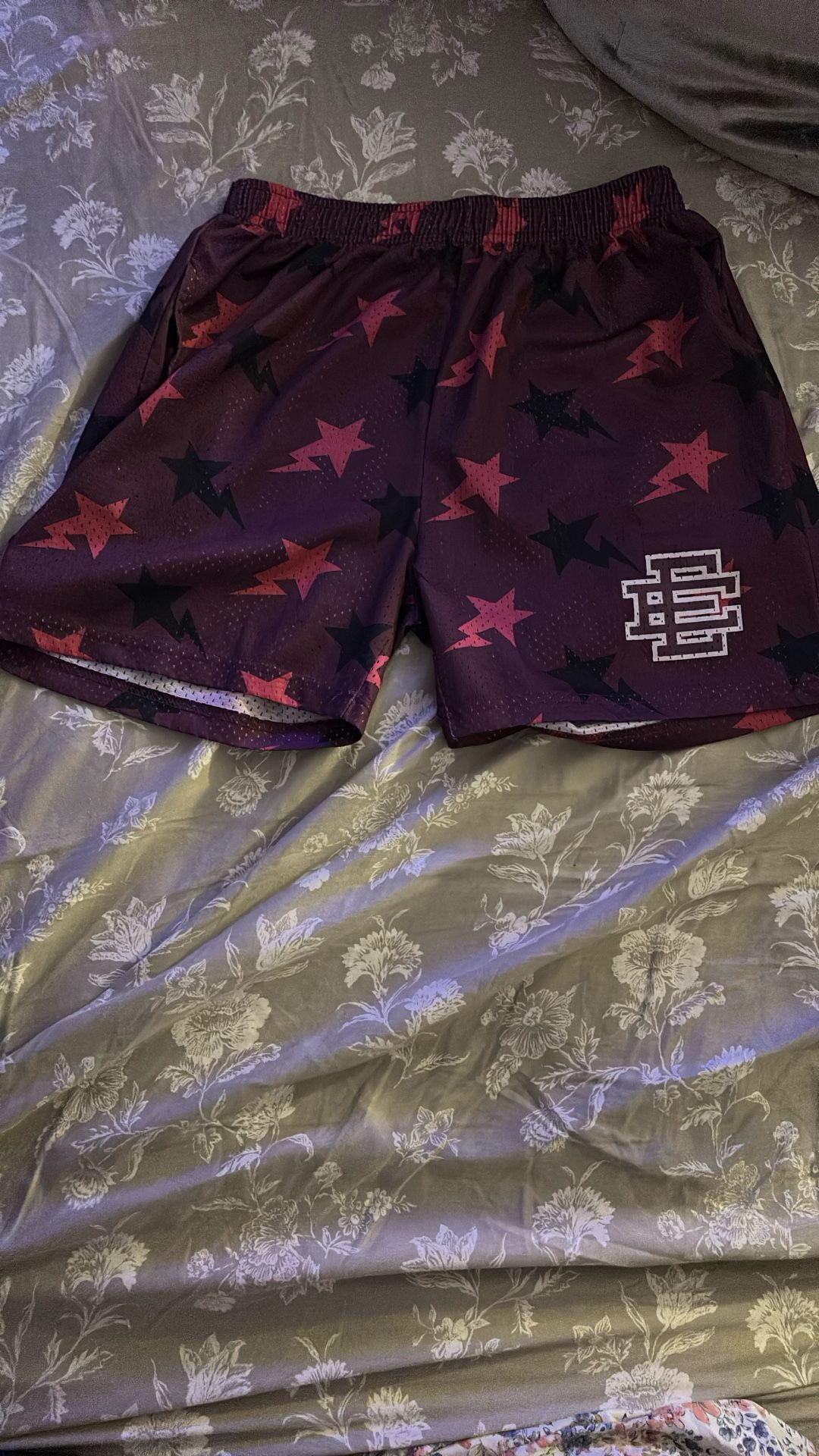 Eric Emanuel ,Men's Medium,burgundy and Purple